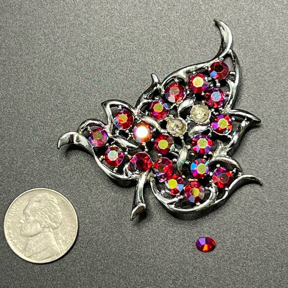 Vintage Sarah Coventry "Dazzling Aurora" Red Rhinestones Brooch  READ - Picture 1 of 7